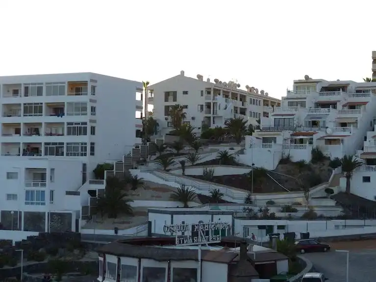 Vista exterior de Apartament en venda en Adeje amb Terrassa, Moblat i Forn
