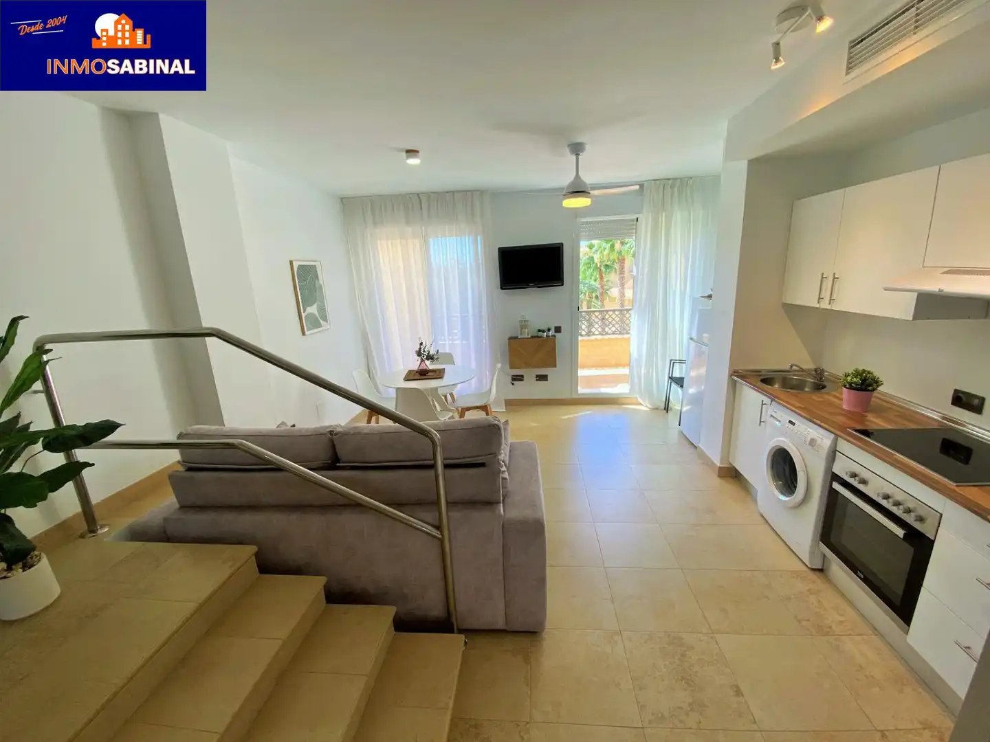 Sala d'estar de Estudi en venda en Vícar amb Aire condicionat, Jardí privat i Terrassa