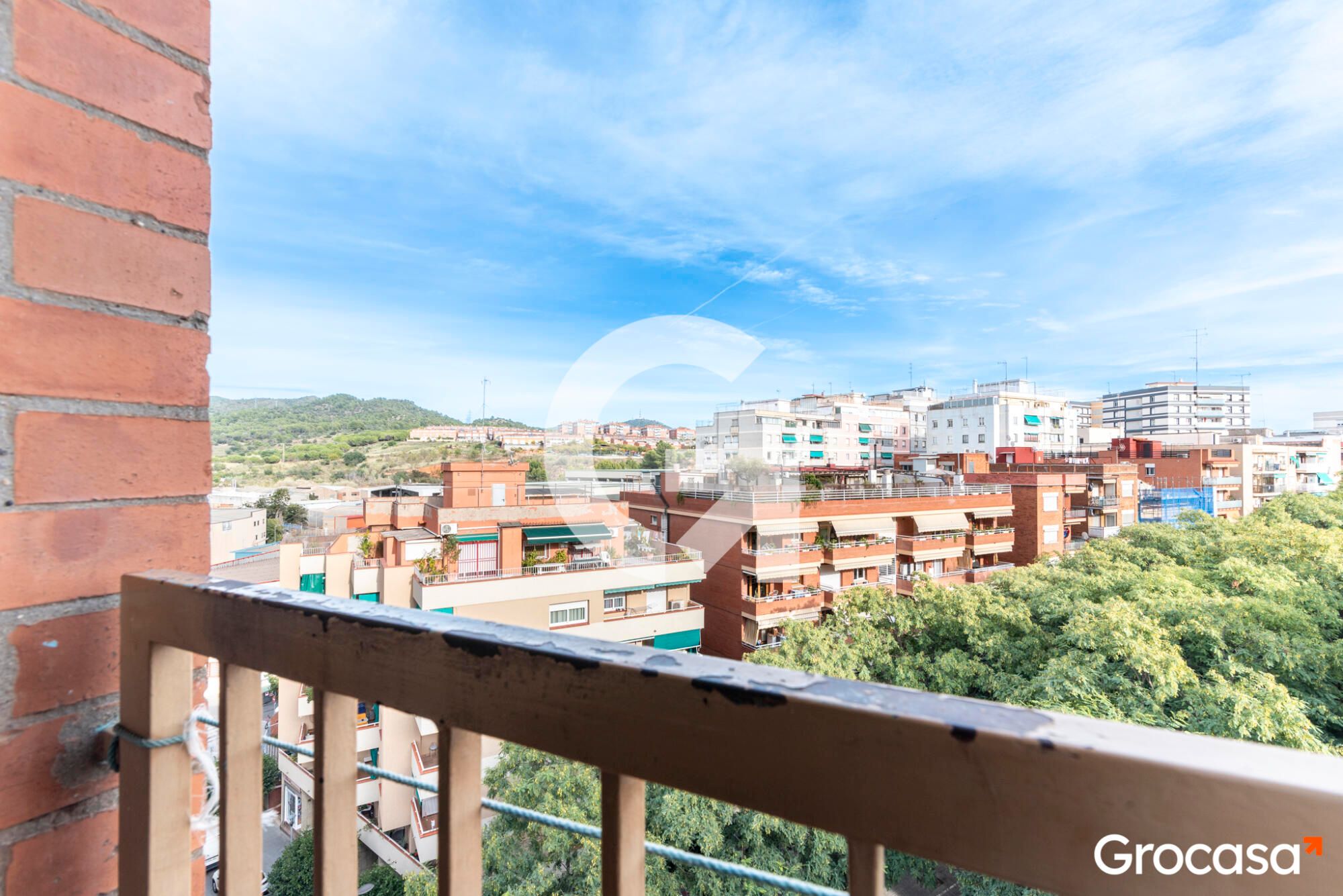 Balcony of Flat for sale in Sant Feliu de Llobregat  with Air Conditioner, Oven and Washing machine