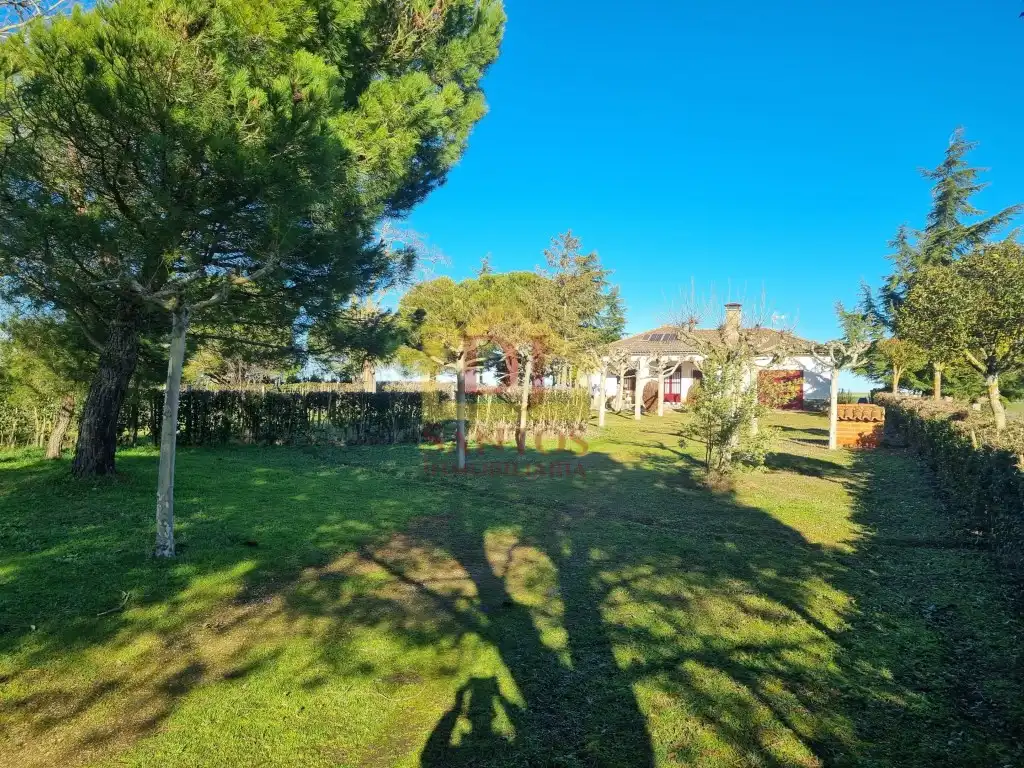 Jardín de Residencial en venta en Parada de Arriba