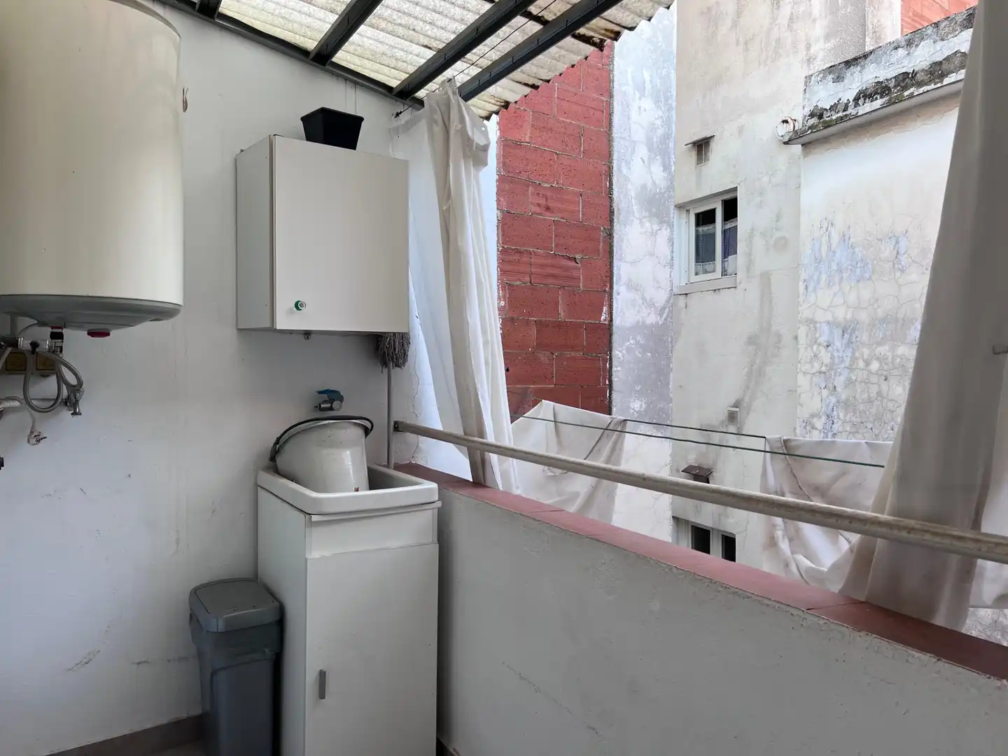 Local comercial en venda a Centre - Nucli Antic, imagen 3