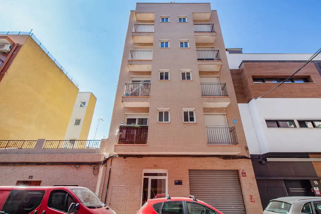 Vista exterior de Piso en venta en Paterna con Aire acondicionado y Balcón