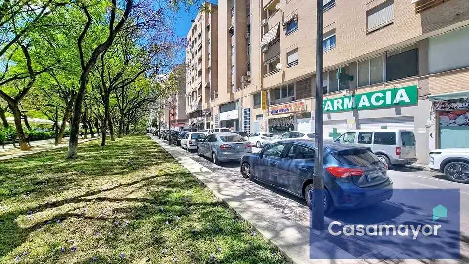 Local comercial de lloguer a Calle Asturias 2, imagen 4