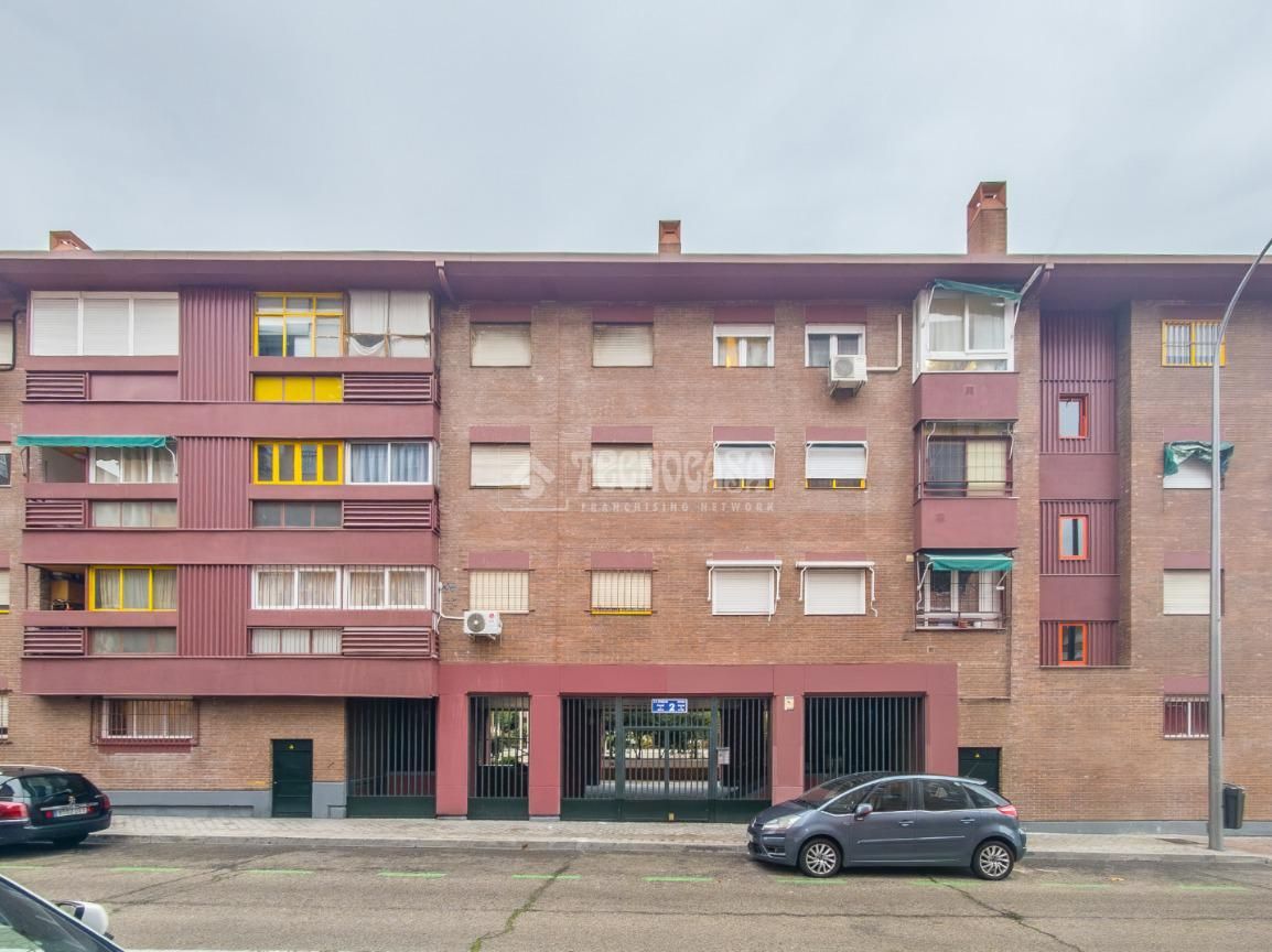 Vista exterior de Pis de lloguer en  Madrid Capital amb Calefacció