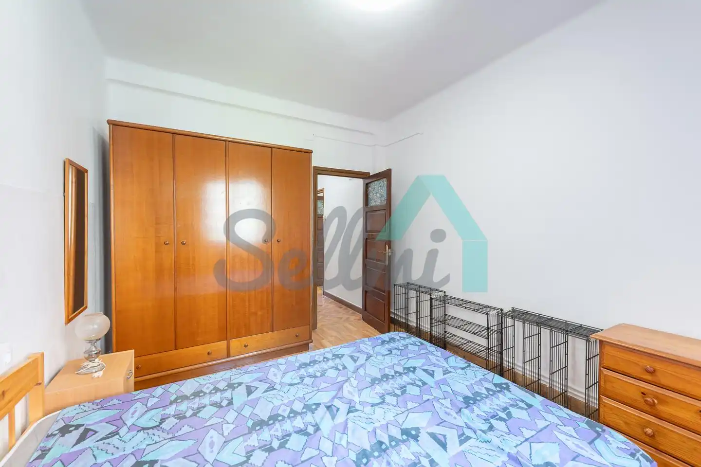 Habitación de Piso de alquiler en Oviedo  con Calefacción y Amueblado