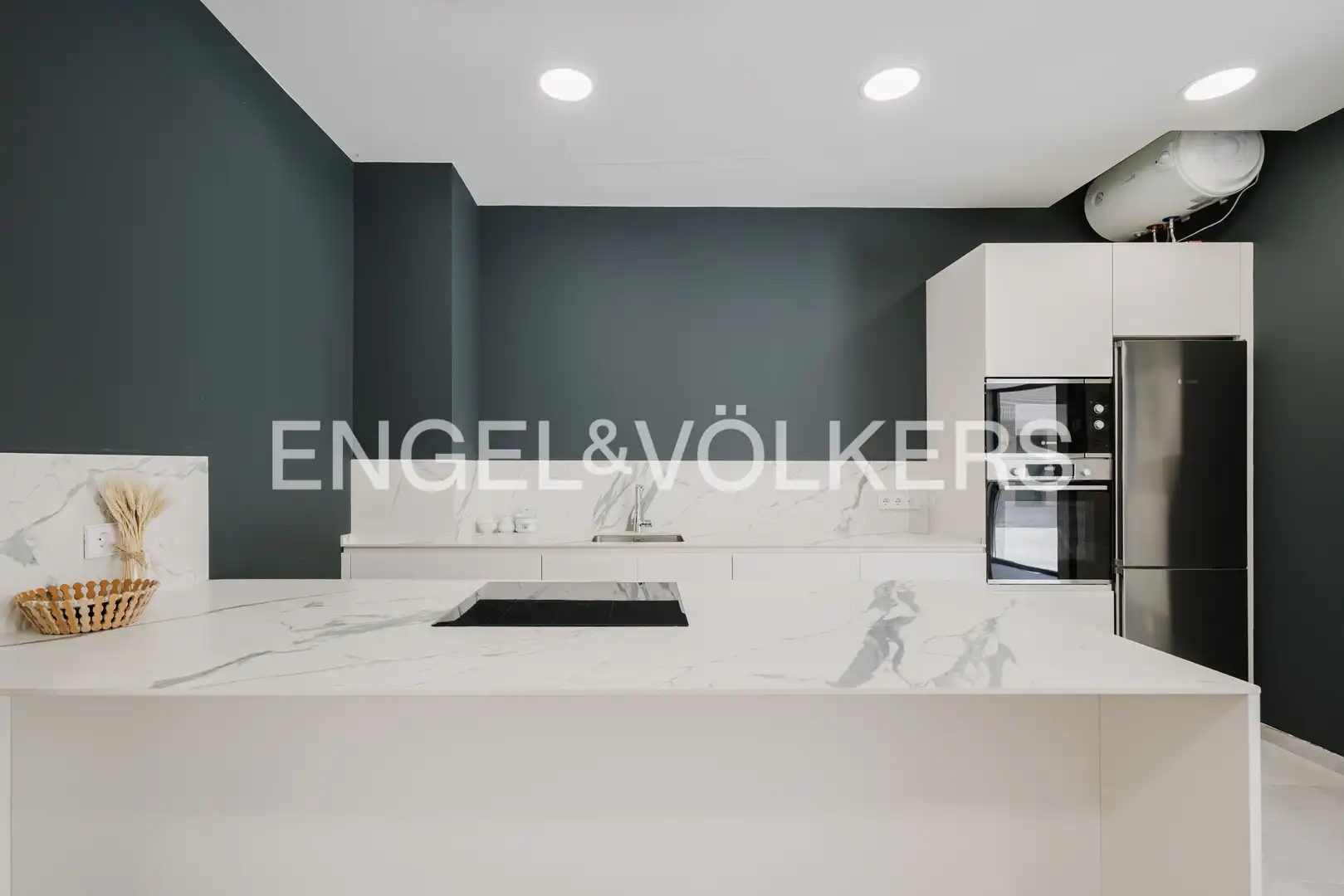 Cocina de Casa o chalet de alquiler en Donostia - San Sebastián  con Calefacción, Terraza y Piscina