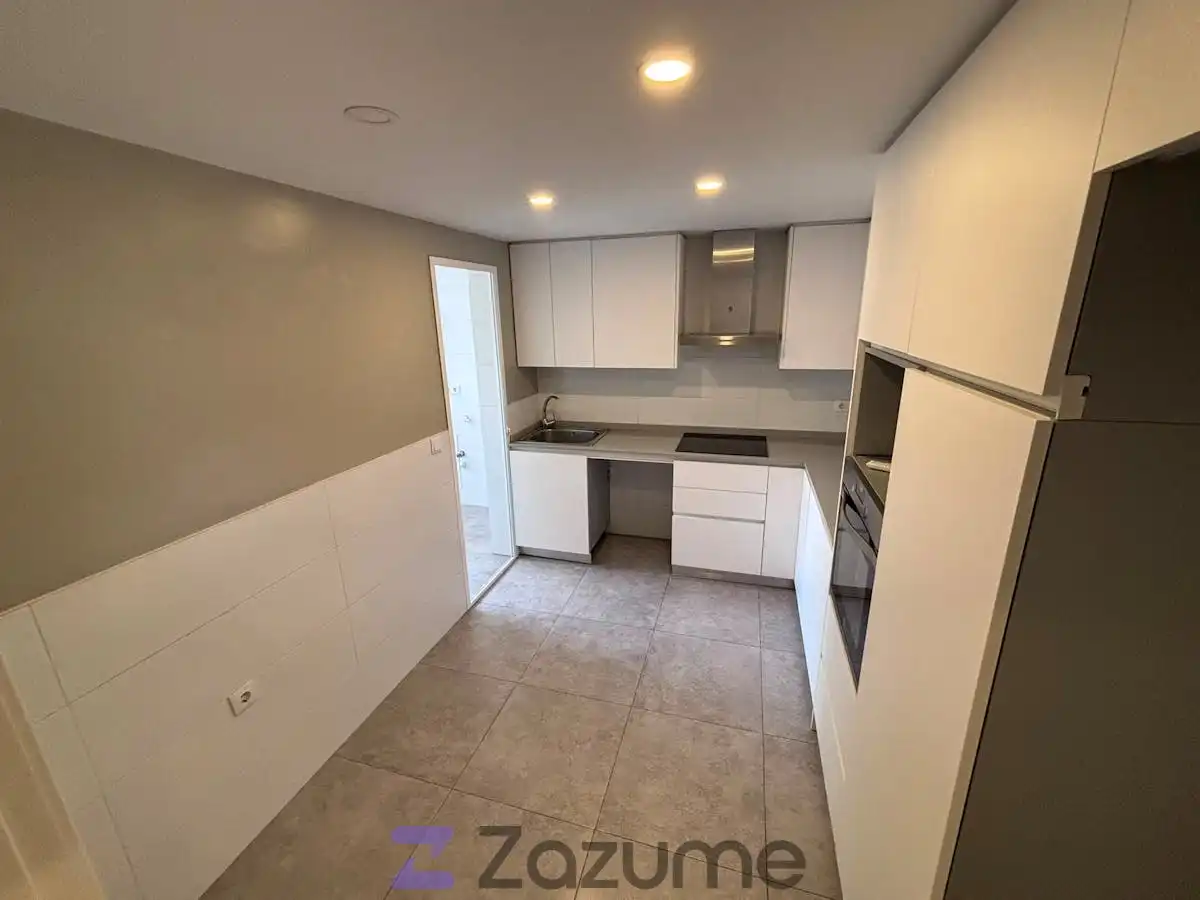 Kitchen of Flat for rent in Cartagena  with Air Conditioner, Heating and Parquet flooring