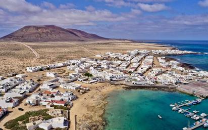 Außenansicht von Wohnungen zum verkauf in Teguise mit Terrasse