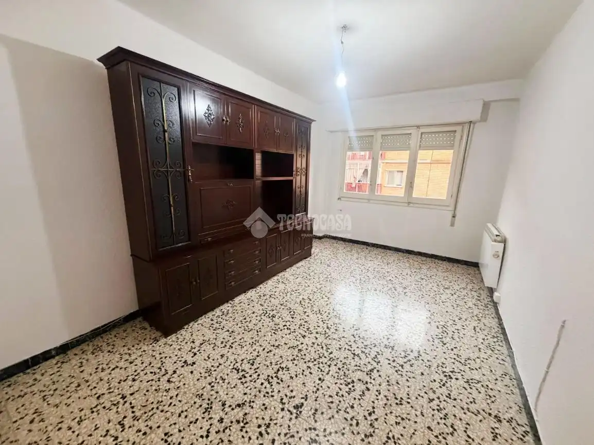 Sala de estar de Piso en venta en Zaragoza