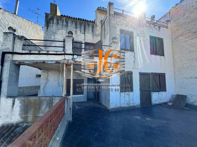 Casa adosada en Venta en Josep Suñé en La Fatarella