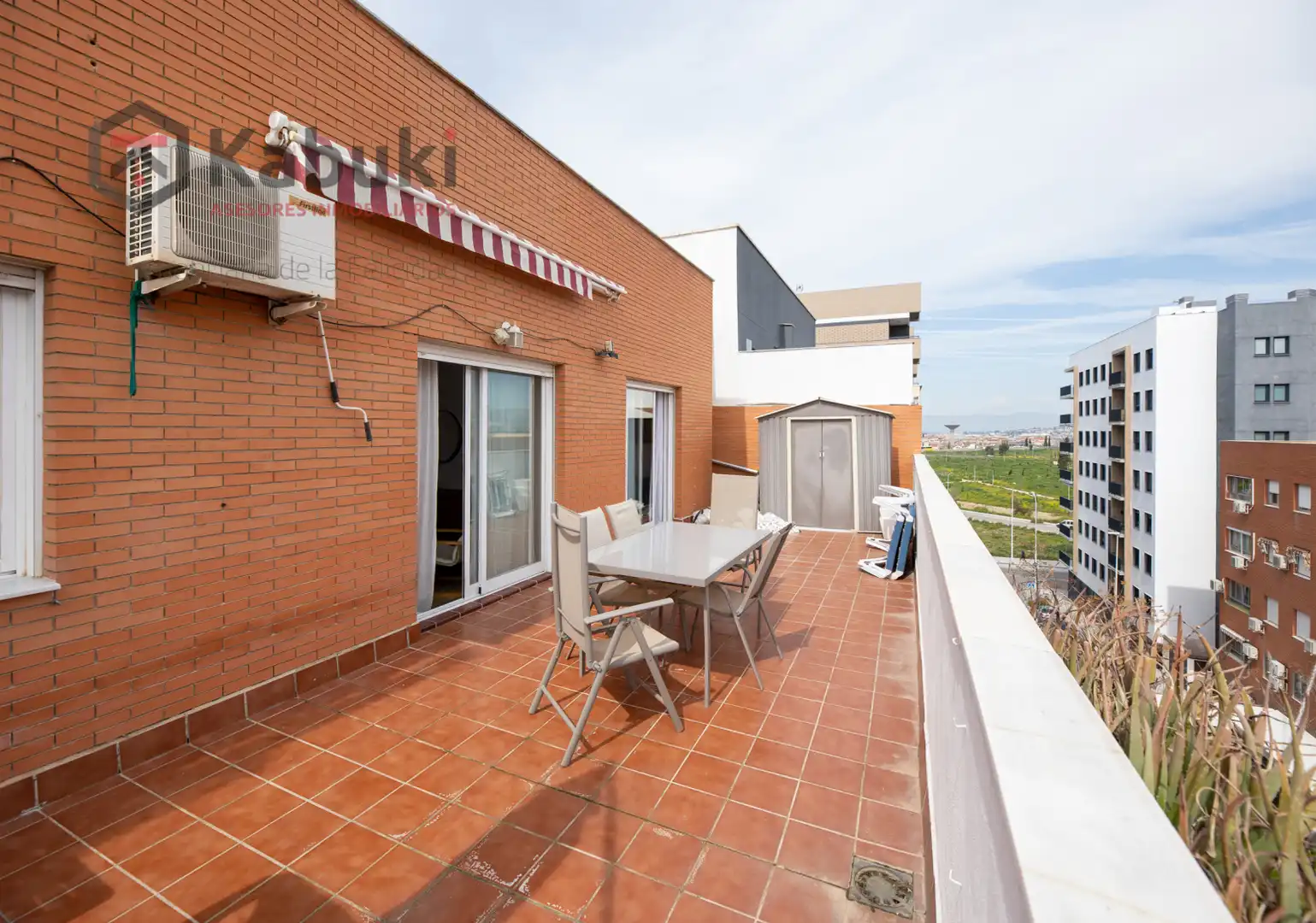 Terrace of Attic for rent in Granada  with Air Conditioner, Heating and Private garden