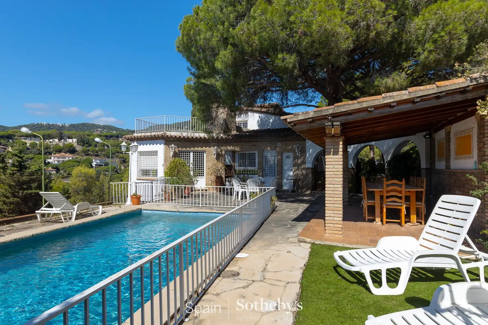 Haus mit Pool zum Verkauf in Avinguda Carles Tolrà, imagen 4