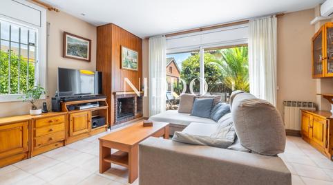 Foto 4 de Casa adosada en venda a Calle Vilafranca, Sant Domènec, Barcelona