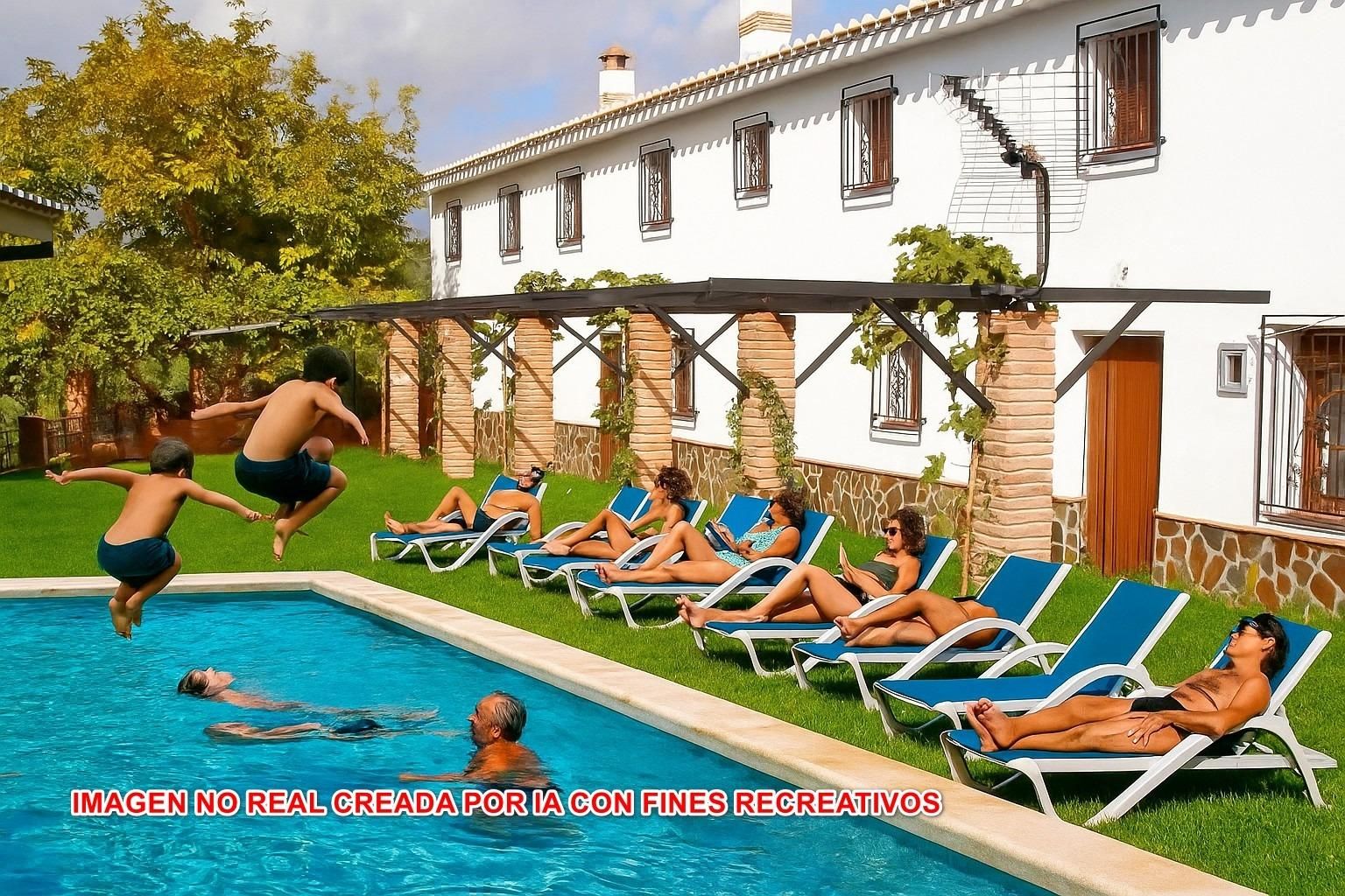 Piscina de Casa o xalet en venda en Villanueva del Trabuco amb Calefacció, Jardí privat i Traster