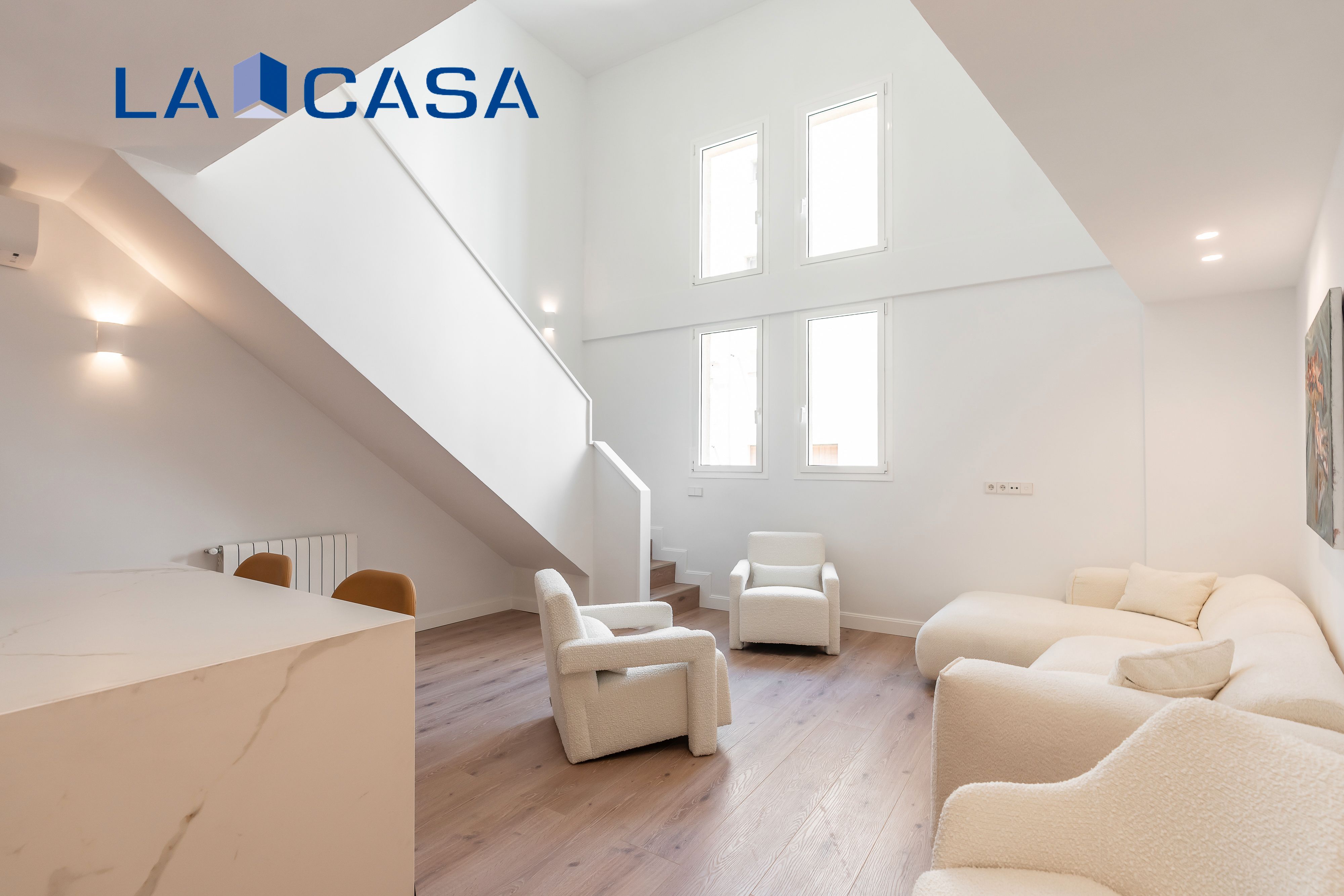 Exterior view of Duplex for sale in  Madrid Capital  with Air Conditioner, Heating and Furnished