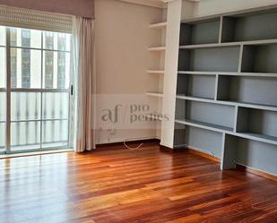 Bedroom of Apartment for sale in Vigo 