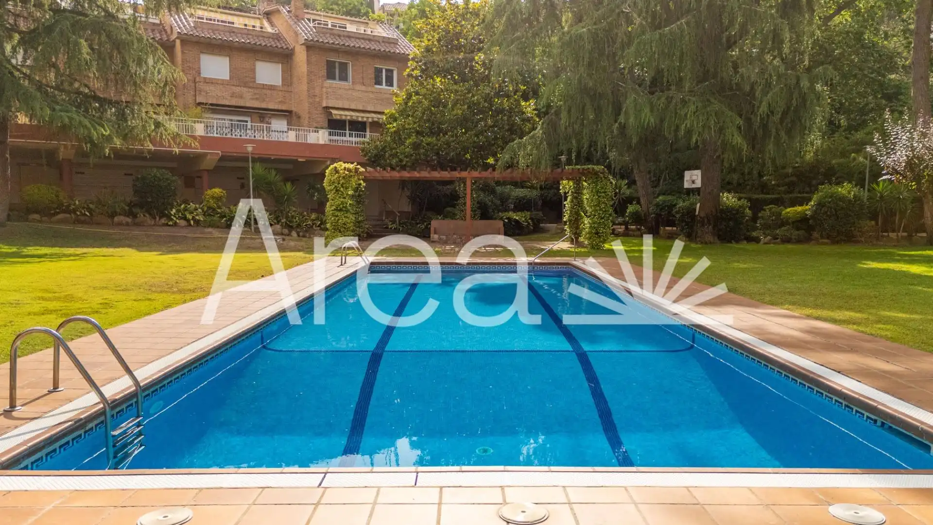 Casa amb terrassa en venda a Carrer MONGES DE LES, imagen 51