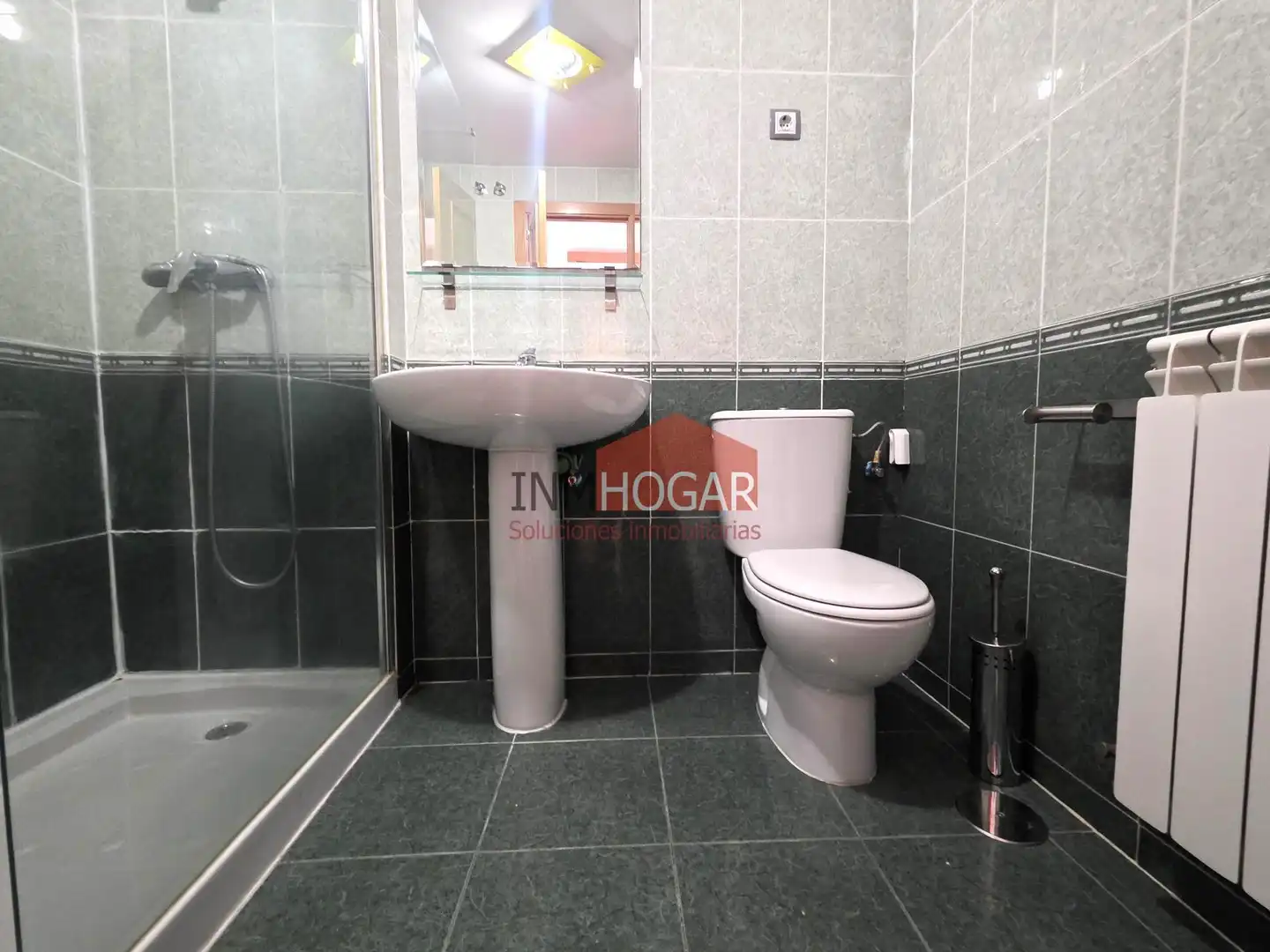 Baño de Casa adosada en venta en Hervencias Altas - El Pinar