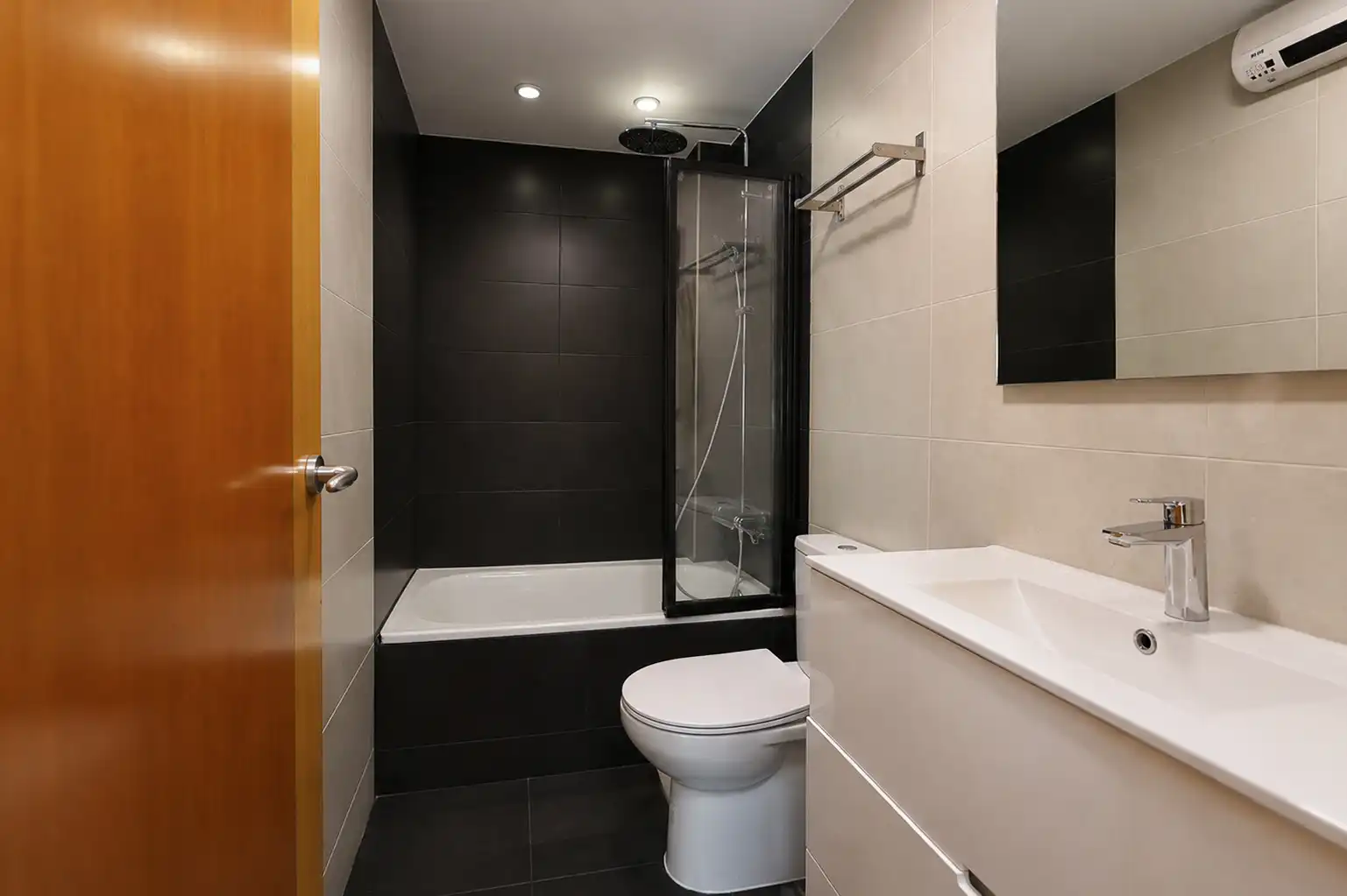 Adosado con terraza en venta en Carrer de Pau Claris, imagen 18