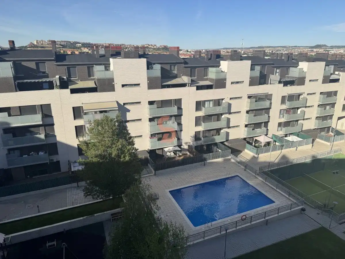 Piscina de Piso de alquiler en Arroyo de la Encomienda con Aire acondicionado, Calefacción y Terraza