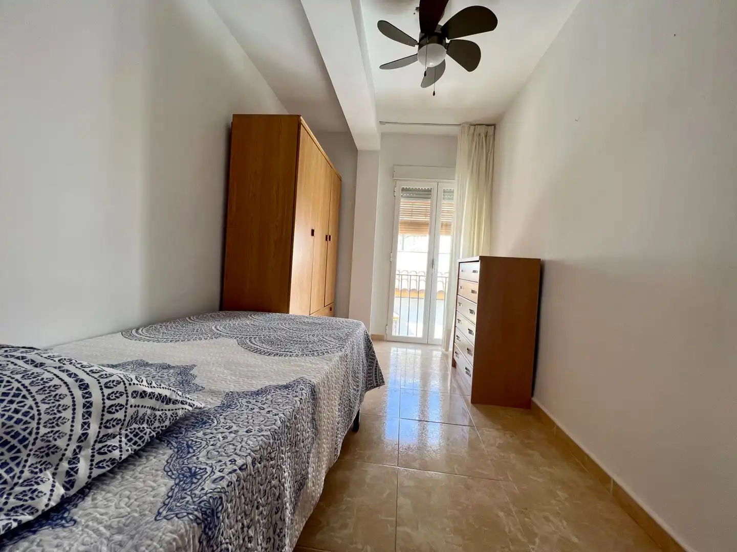 Schlafzimmer von Wohnung zur untervermieten in Córdoba mit Klimaanlage, Heizung und Terrasse