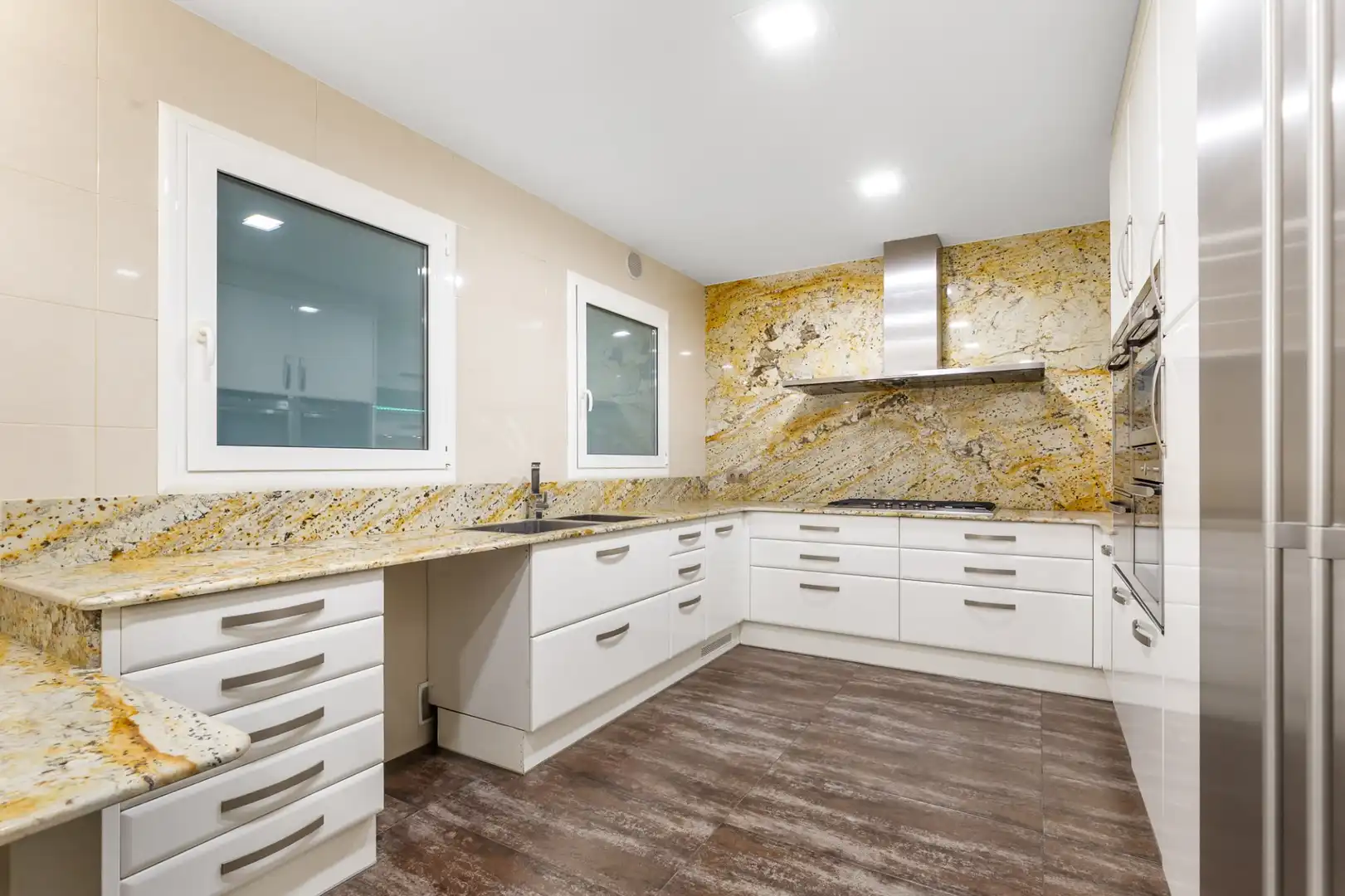 Kitchen of Flat for sale in Barcelona  with Air Conditioner, Heating and Terrace