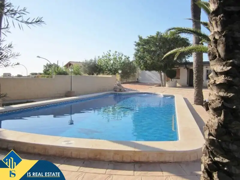 Xalet amb piscina en venda a Partidas de Alicante, imagen 2