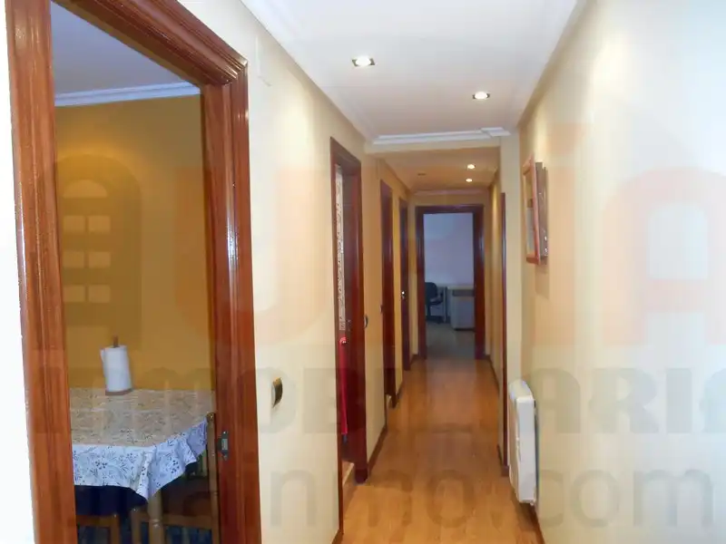 Piso en venta en Oviedo  con Calefacción, Trastero y Amueblado