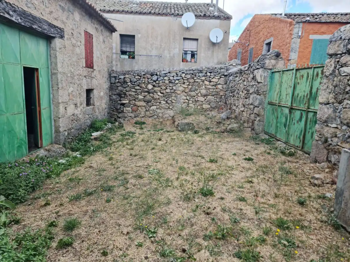 Casa o chalet en venta en Navalperal de Pinares con Calefacción, Terraza y Trastero