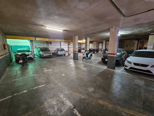 Garaje en Alquiler en Carrer d'Almeria, 26 en Sants
