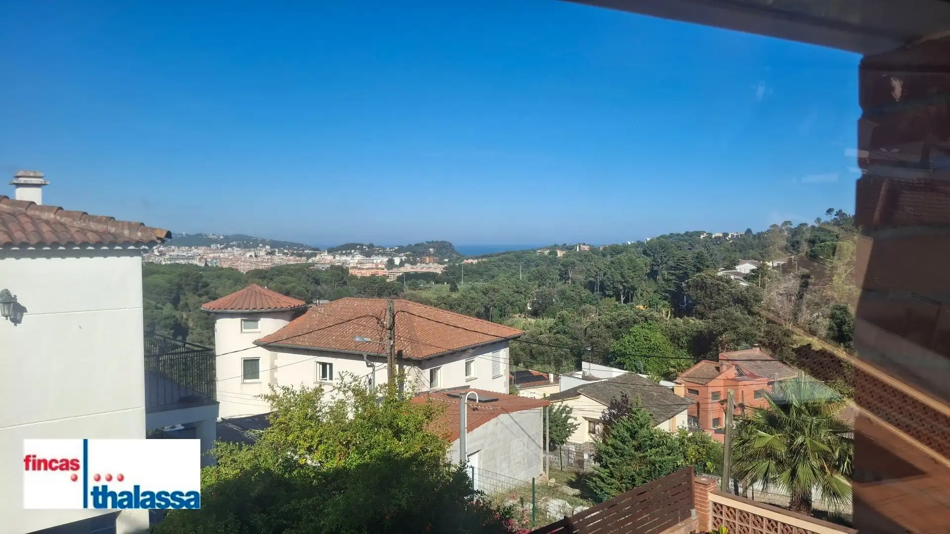 Vista exterior de Casa o xalet en venda en Lloret de Mar amb Aire condicionat, Calefacció i Jardí privat