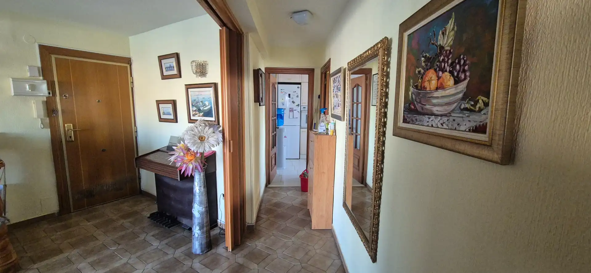 Piso en venta en Calle Hermanos Pinzón, Oliveros - Altamira