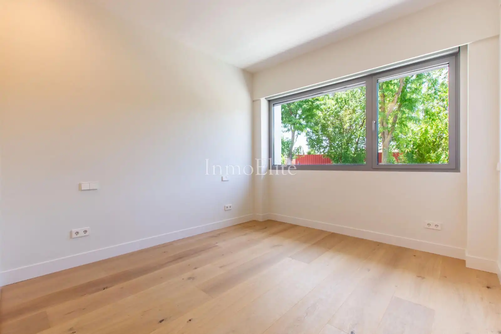 Casa bifamiliare con piscina in vendita a Avenida Europa, imagen 27