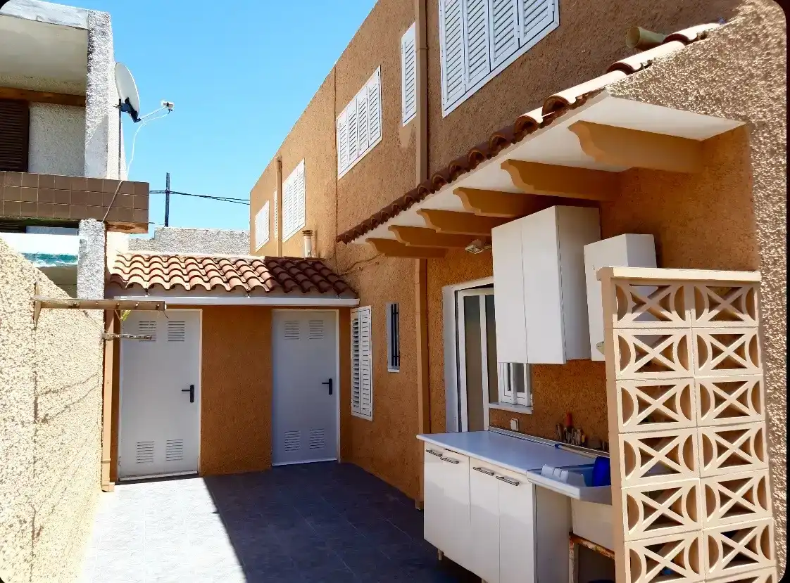 Vista exterior de Casa o chalet de alquiler en Mazarrón con Aire acondicionado, Jardín privado y Trastero
