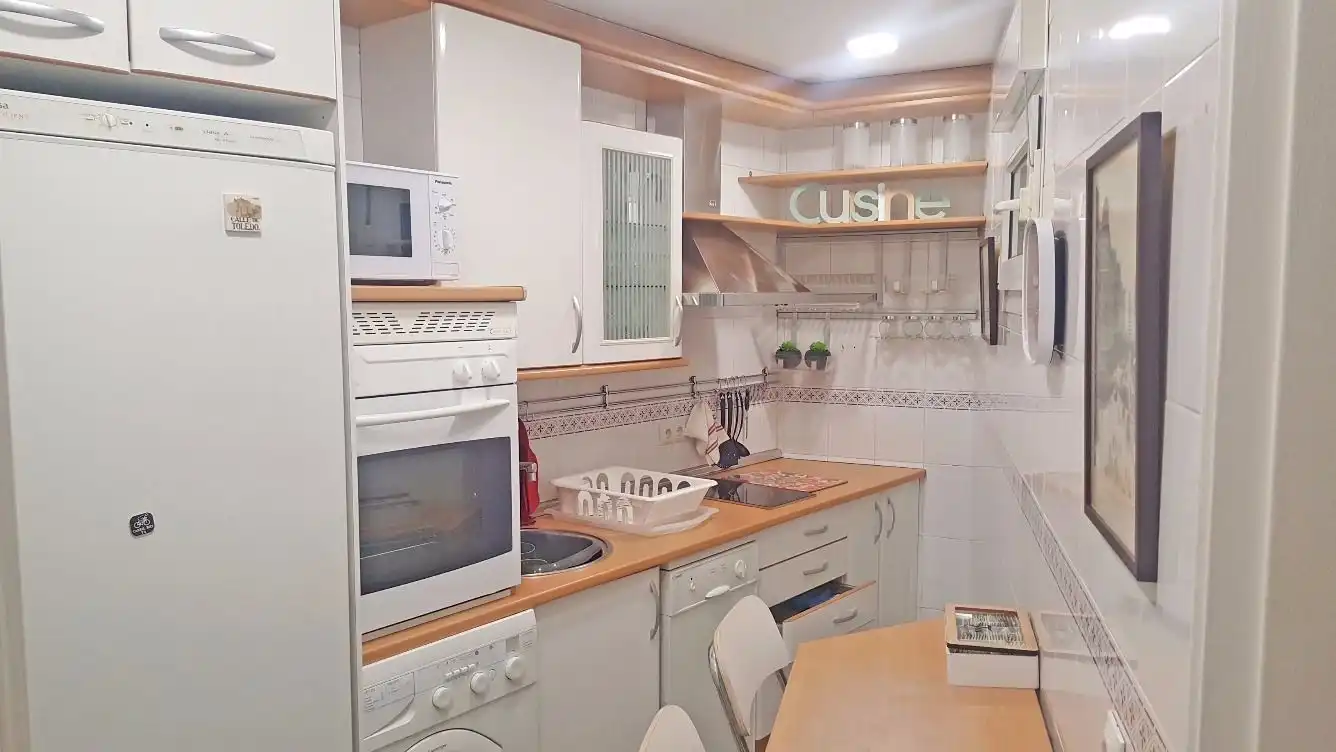 Cocina de Ático de alquiler en Madrid con Aire acondicionado, Calefacción y Amueblado
