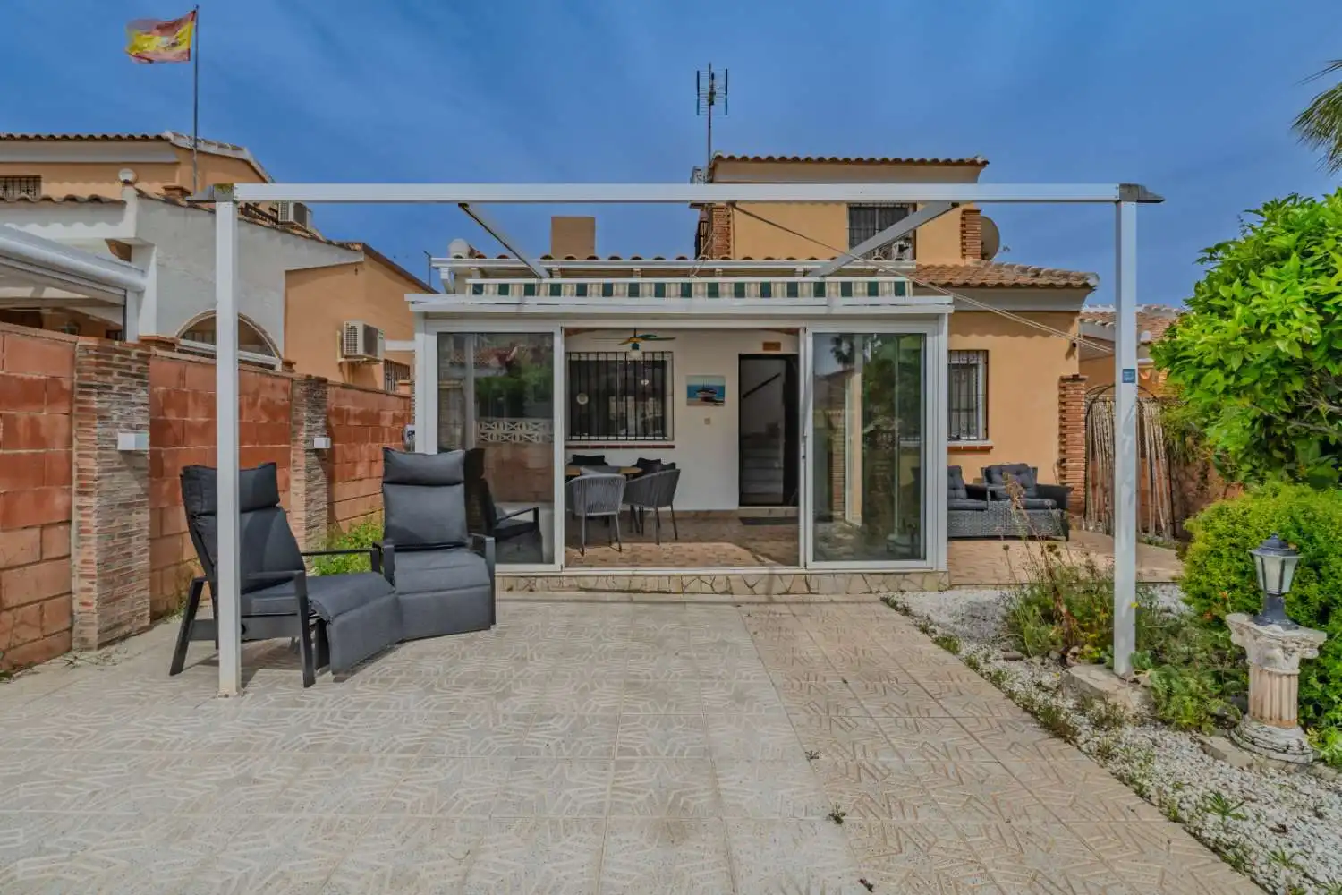 Chalet con piscina en venta en N/A