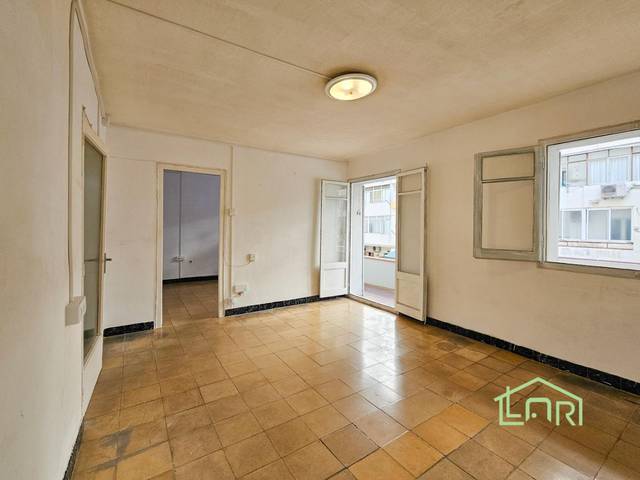 Piso en Venta en  GUINARDO en El Baix Guinardó