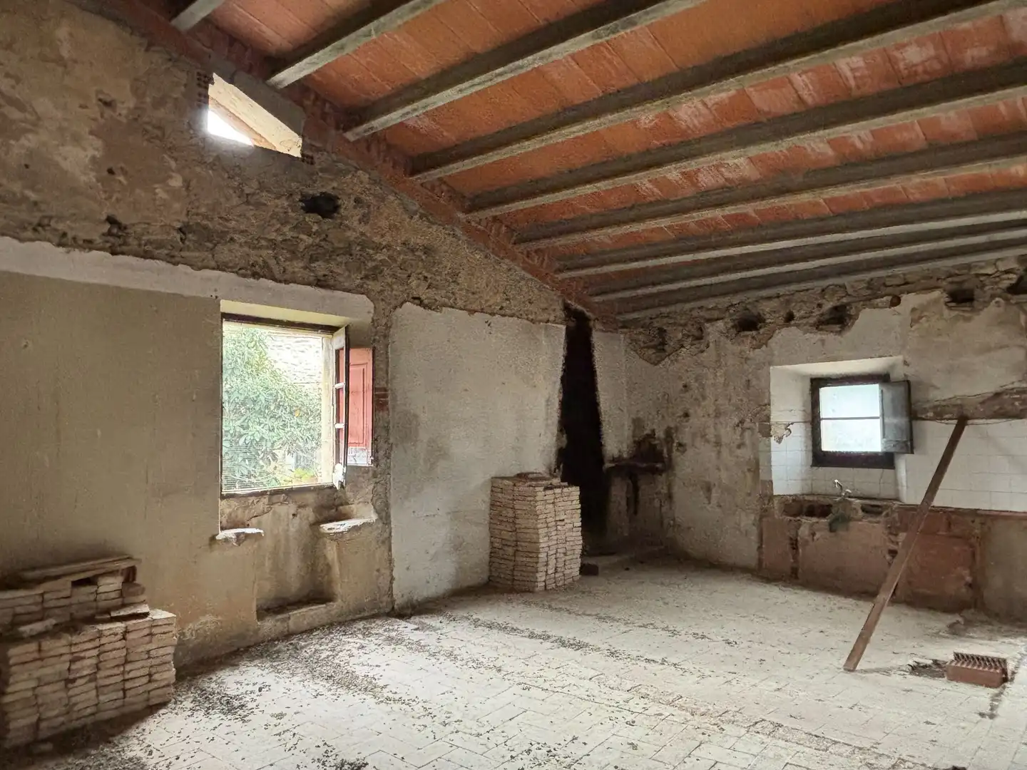 Finca rústica en venda en Juià amb Jardí privat