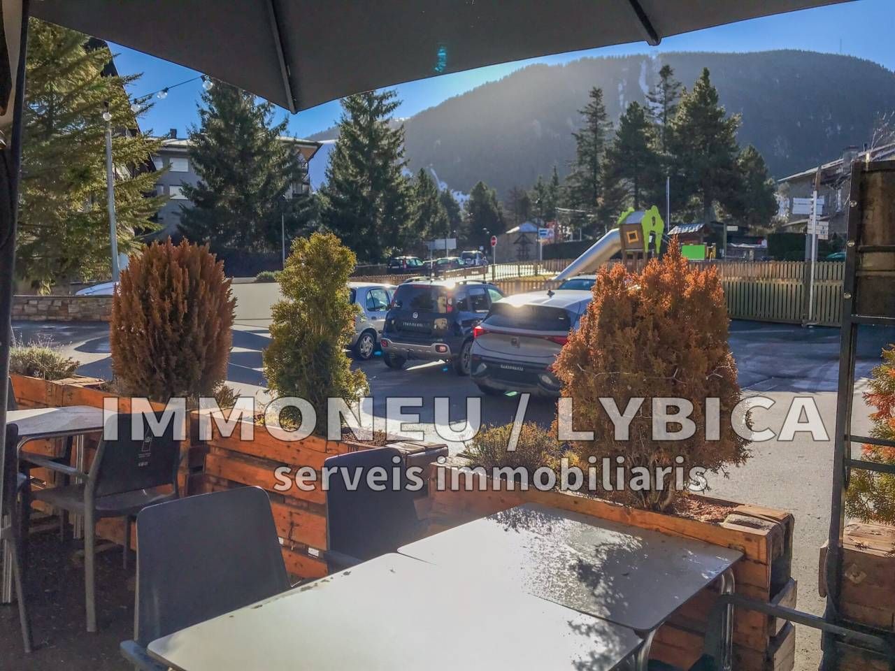 Geschaftsraum zum verkauf in Alp