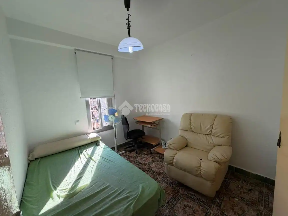 Habitación de Piso en venta en Jaén