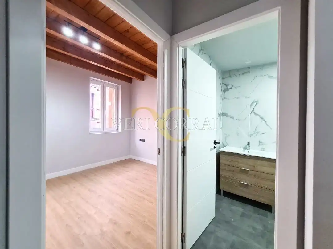 Flat for sale in Gijón   with Heating and Alarm