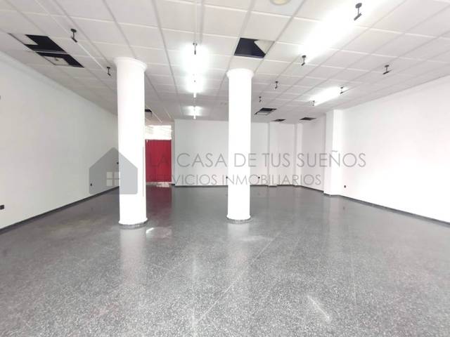 Local comercial en Venta en Plaza de Toros - Avenida Chapí - Trinquete