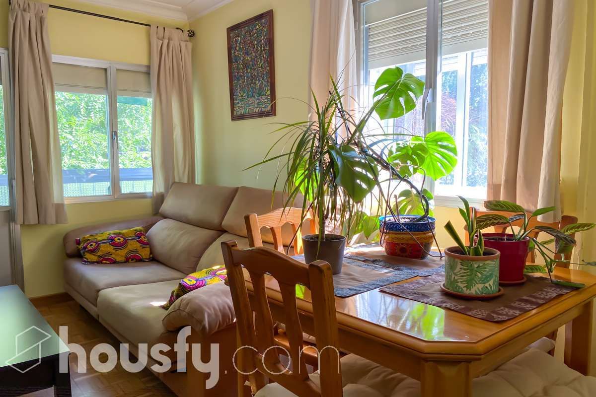 Flat for sale in Cl. Teniente Muñoz, Numancia