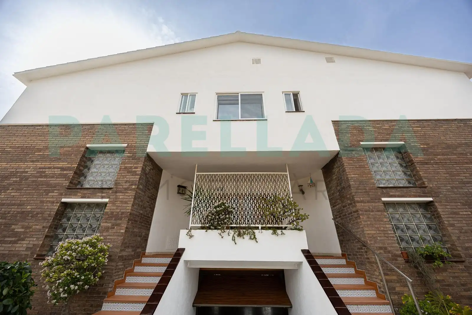Vista exterior de Casa o chalet en venta en Badalona con Aire acondicionado, Calefacción y Jardín privado