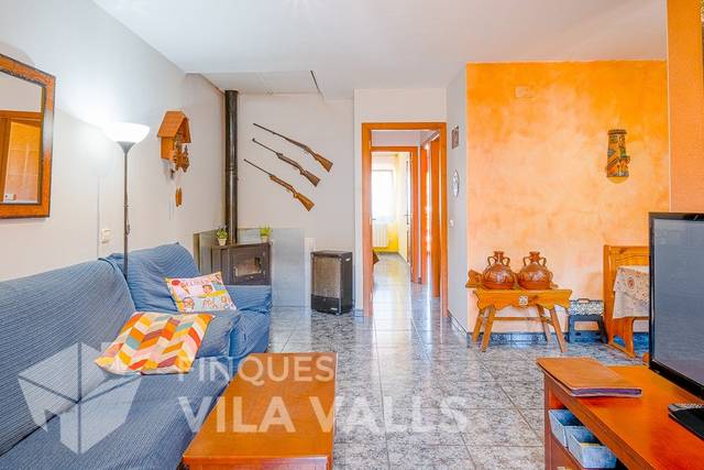 Casa-chalet en Venta en Calle roqueres en Castellcir