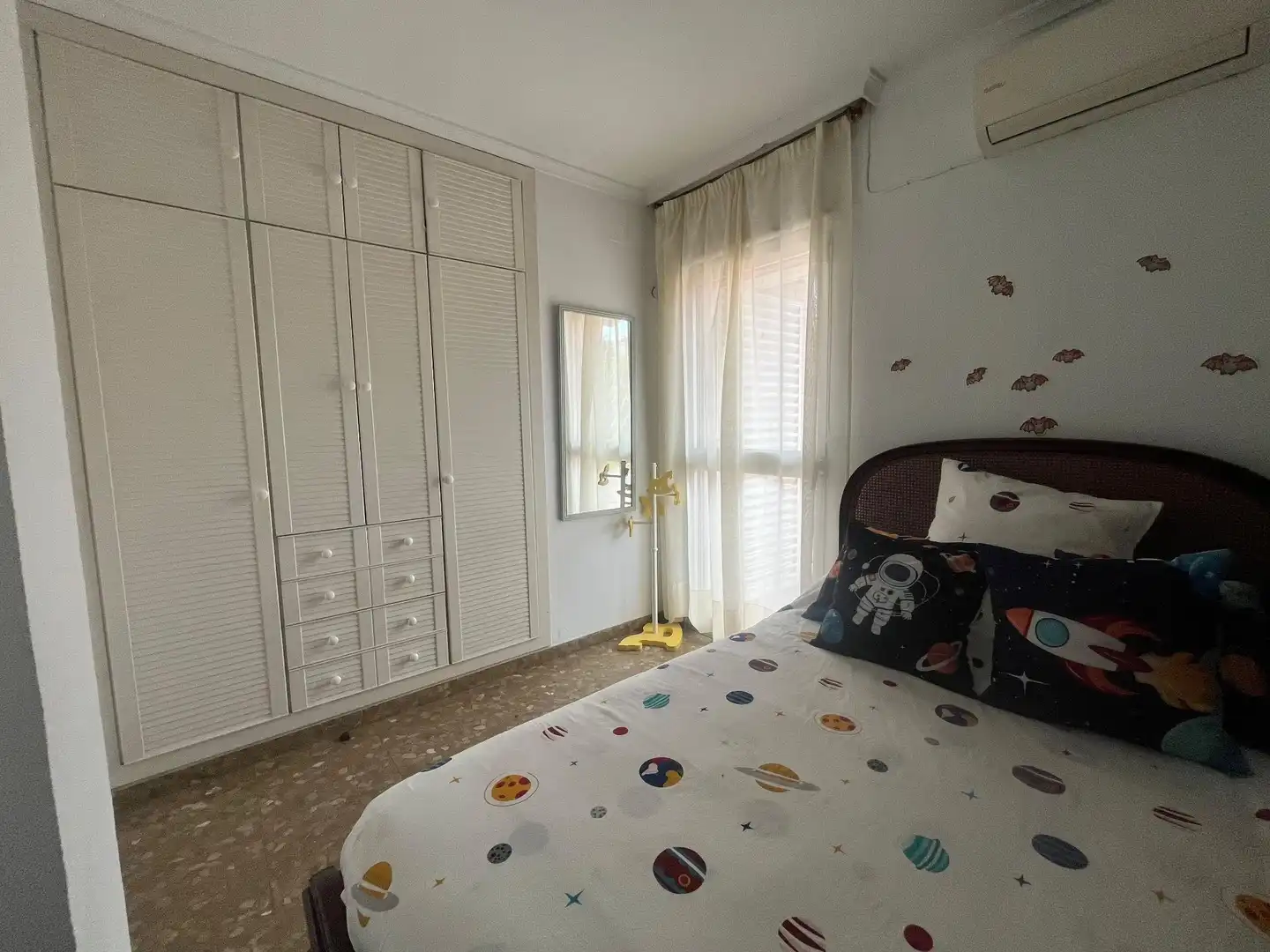 Bedroom of Houses for sale in Sevilla  with Air Conditioner, Heating and Private garden
