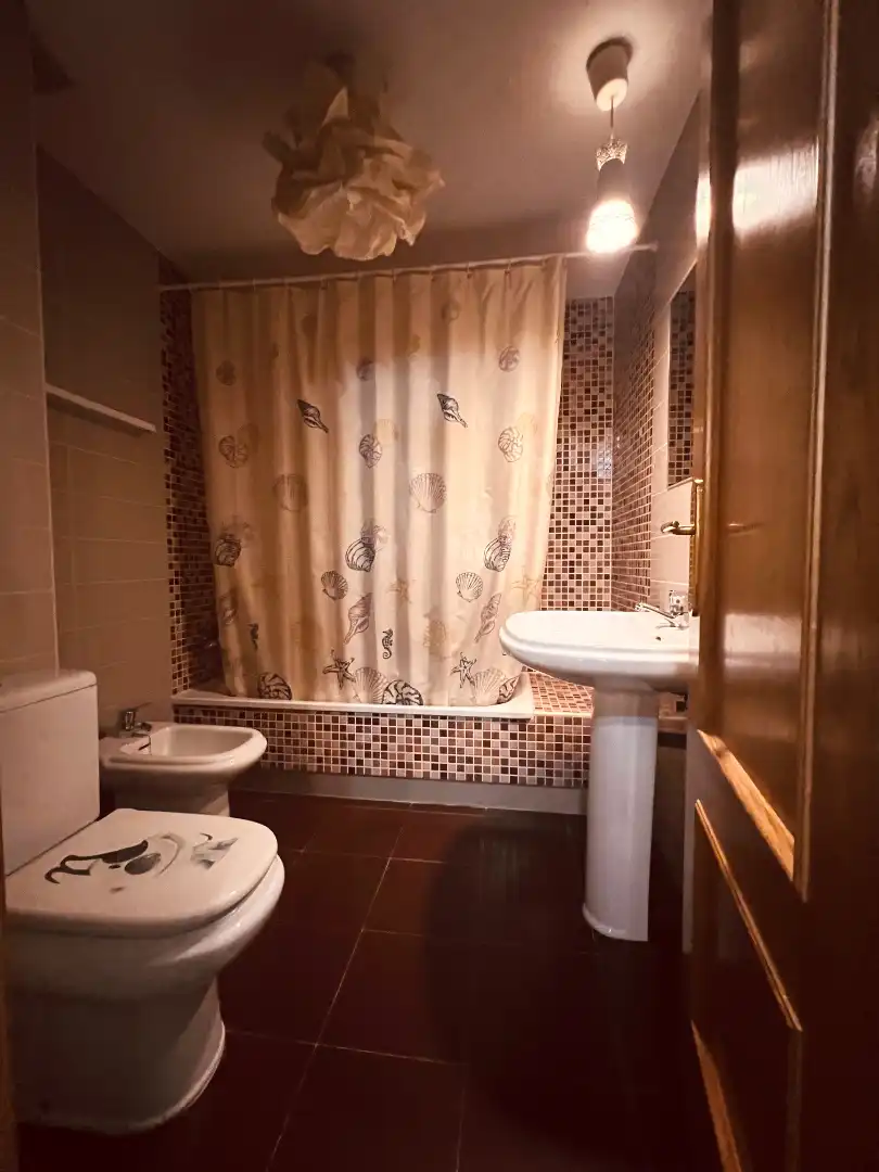 Baño de Planta baja en venta en Valdeolmos-Alalpardo, Madrid