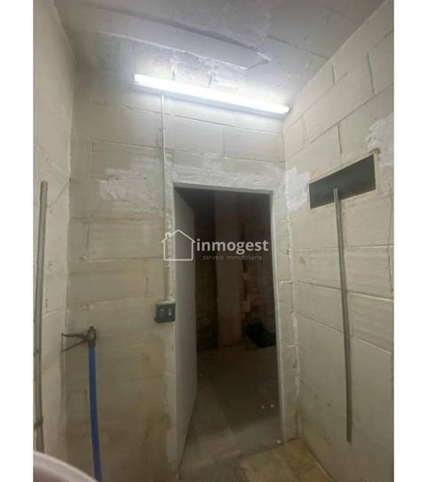 Photo 2 of Box room to rent in Avenida Paisos Catalans, Veïnat, Girona