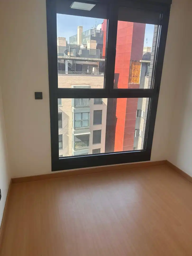 Terraza de Piso de alquiler en Madrid con Trastero y Piscina comunitaria