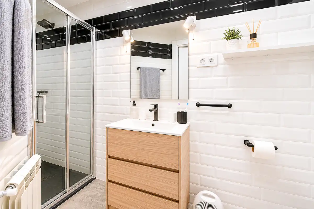 Baño de Piso en venta en Alcorcón con Terraza, Amueblado y Horno